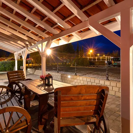 Holand Gaardsmotel Motel